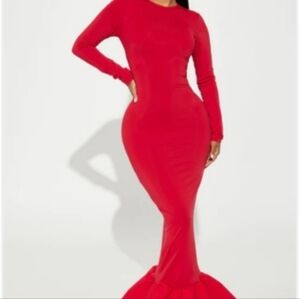 Elegant stretchy Mermaid dress.
